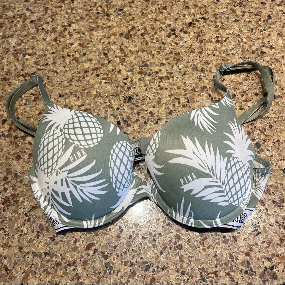 PINK Wear Everywhere 32C push up bra. Green with white palms and pineapples